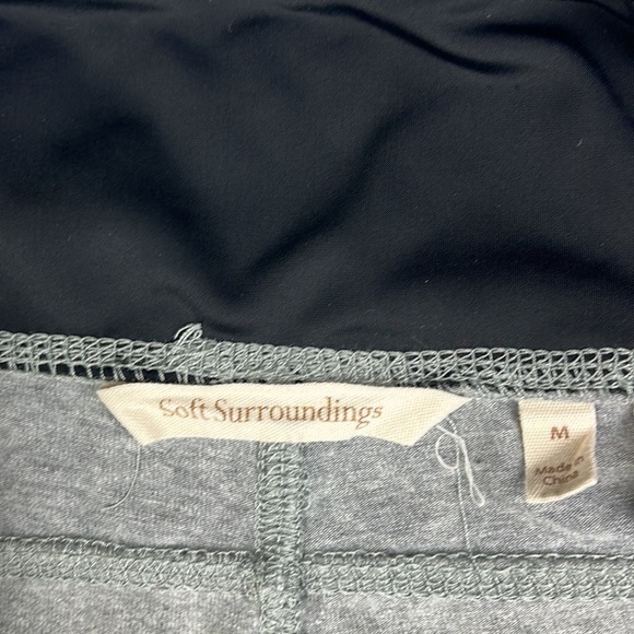 Soft Surroundings Grey Pull On Cutout Ankle Legging Pants Size M - Picture 7 of 9